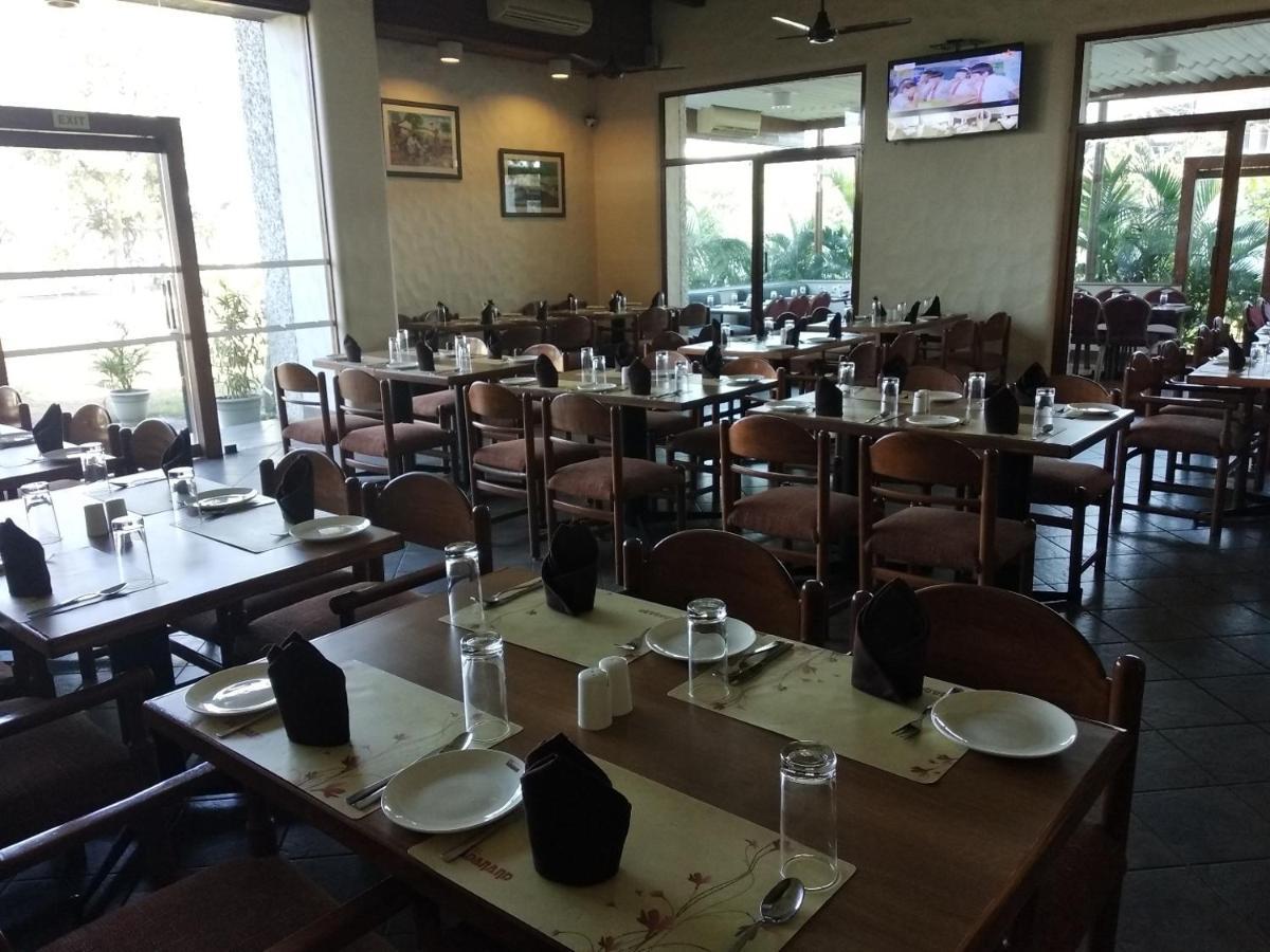 Chryso Hotels Pvt Ltd Ankleshwar エクステリア 写真