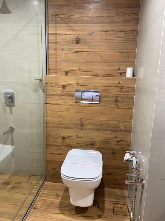 Chryso Hotels Pvt Ltd Ankleshwar エクステリア 写真