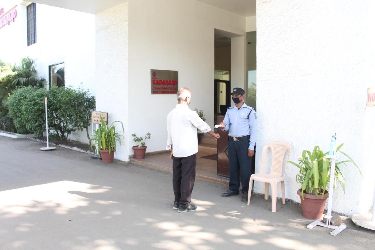 Chryso Hotels Pvt Ltd Ankleshwar エクステリア 写真